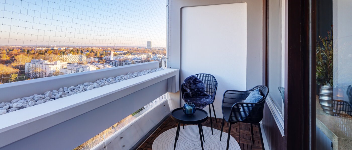 Wohnung München Arabellapark 01 Loggia 13725