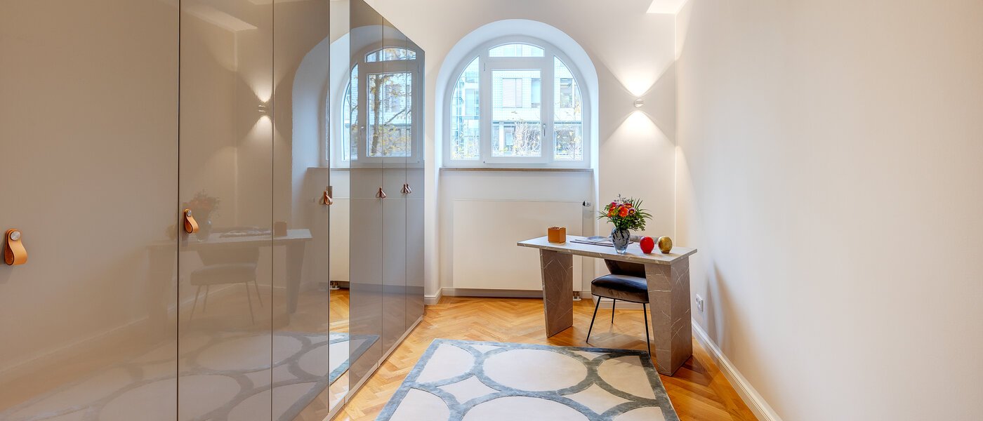 Wohnung München Schwanthalerhöhe 01 Ankleide 13745