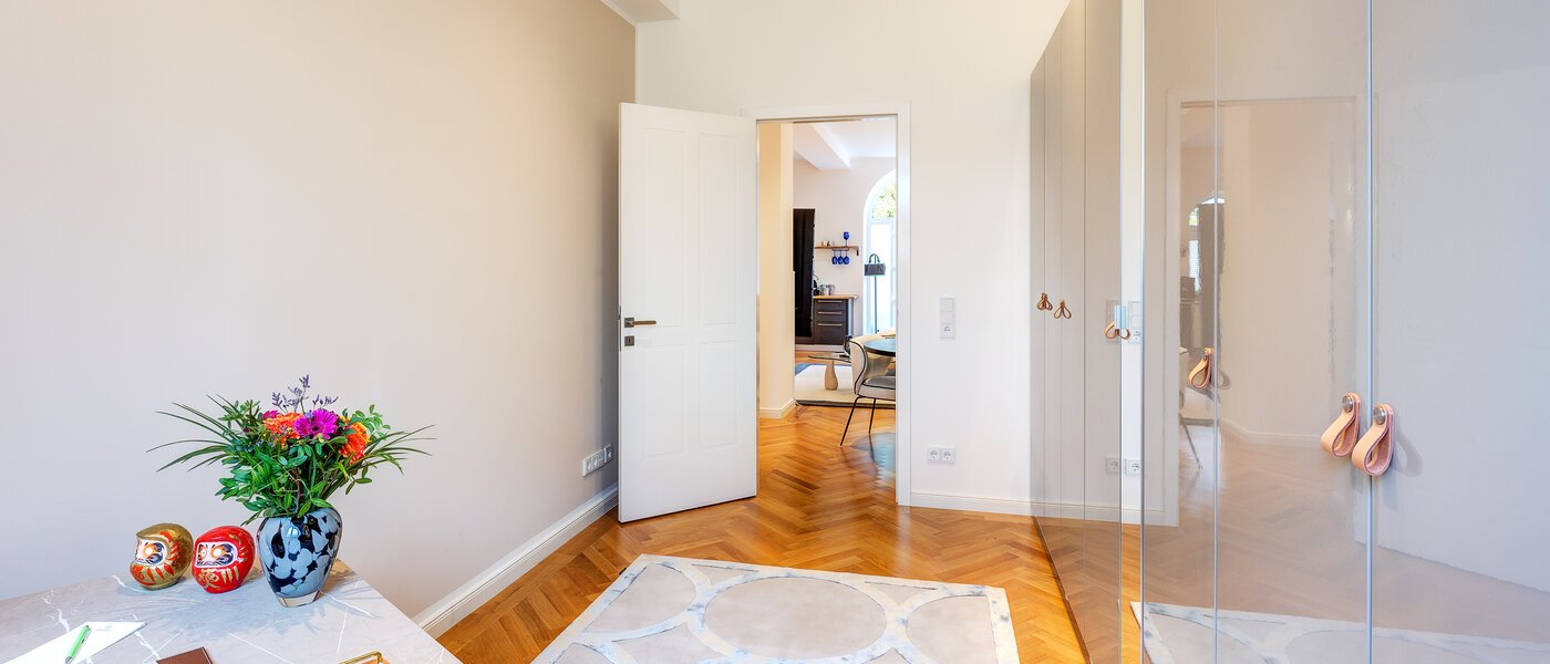 Wohnung München Schwanthalerhöhe 02 Ankleide 13745