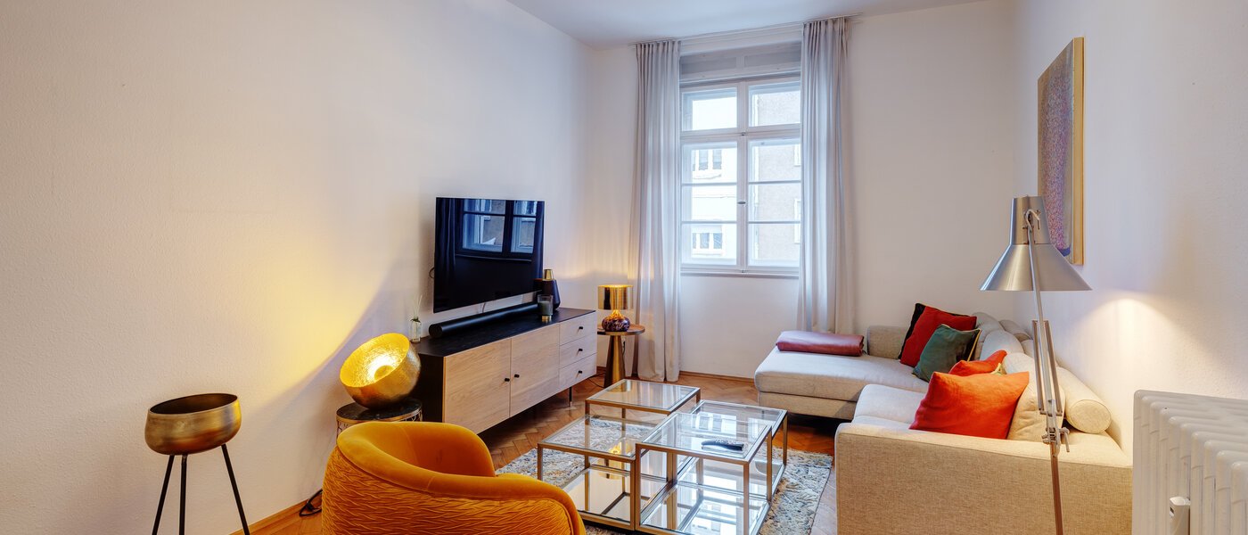 Wohnung München Maxvorstadt - Rund um den Josephplatz 01 Wohnzimmer 13761