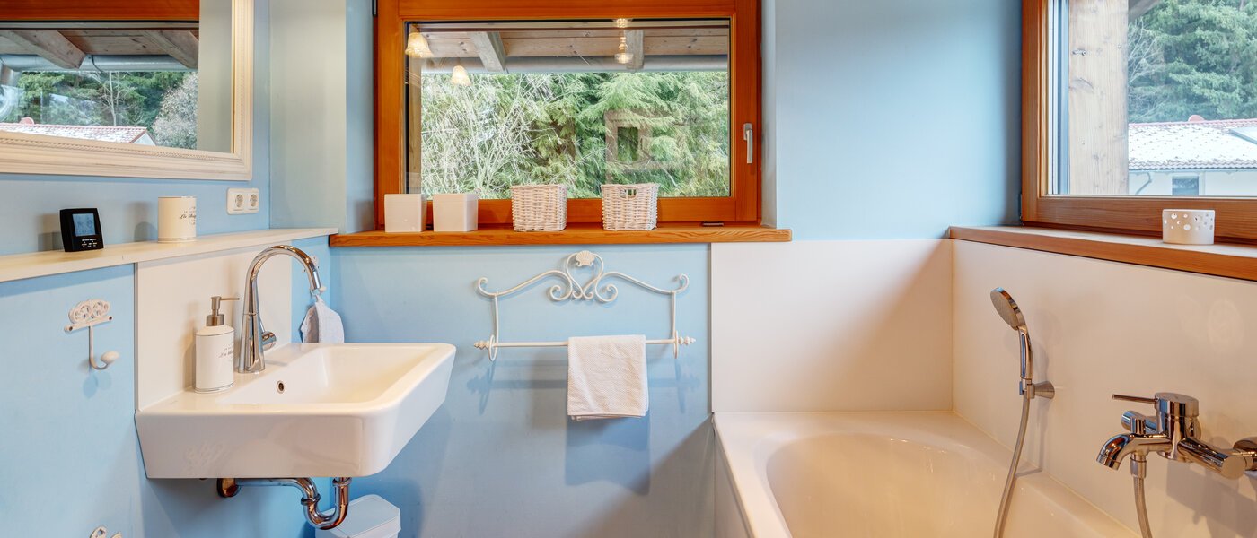 Einfamilienhaus Oberhaching 01 1. Badezimmer 13766