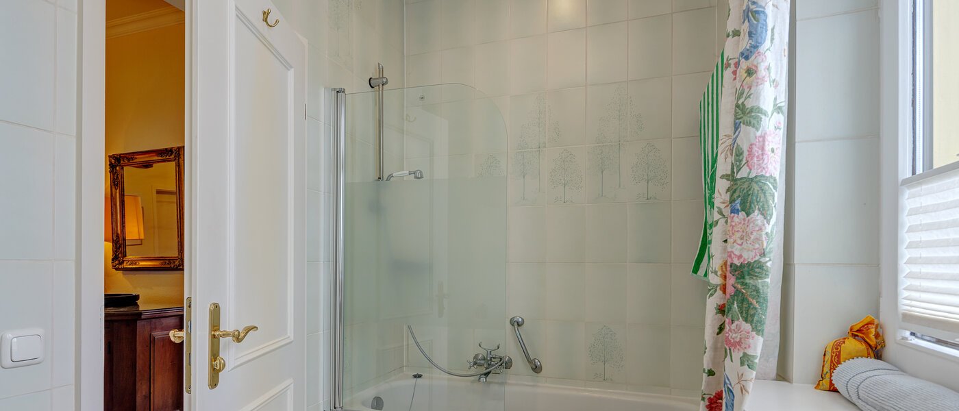 Wohnung Feldafing 01 Badezimmer 13767