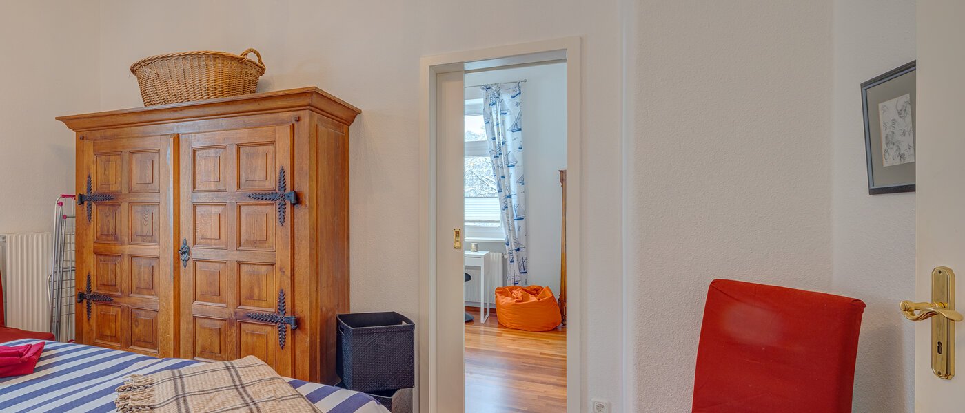 Wohnung Feldafing 02 1. Schlafzimmer 13767