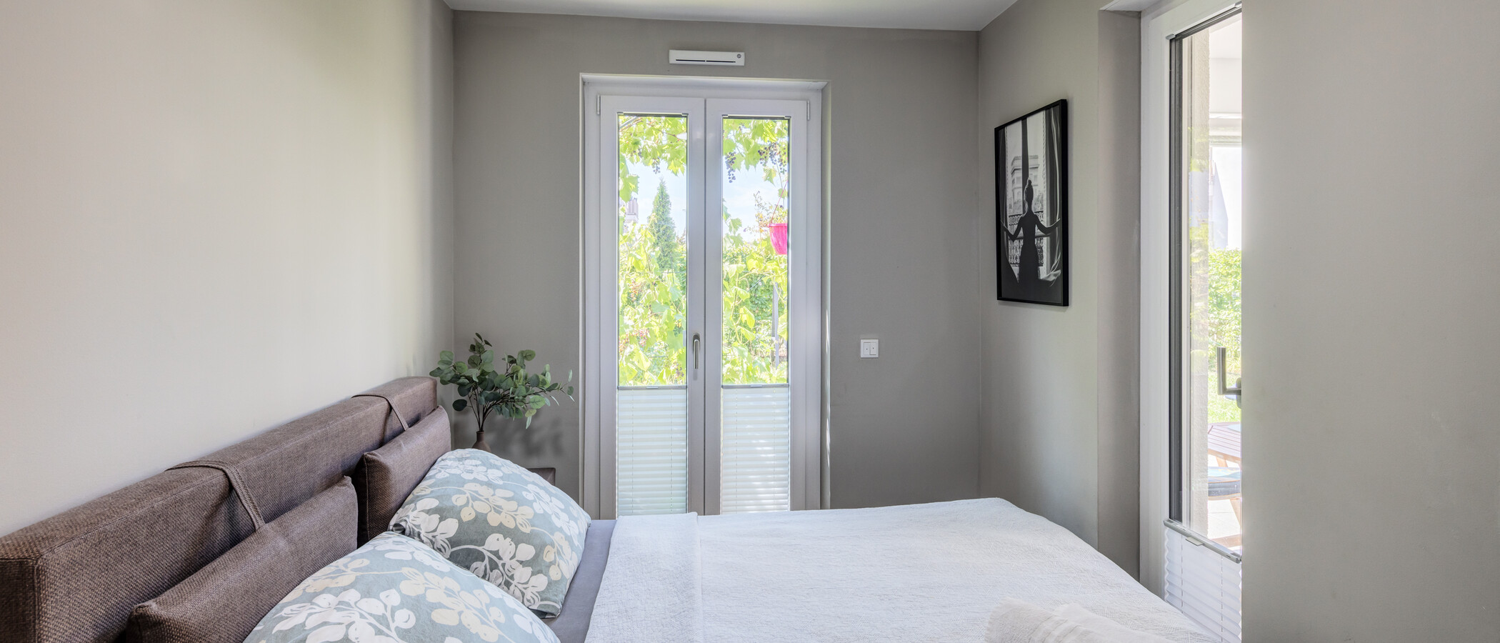 Gartenwohnung Neuried 02 Schlafzimmer 13774