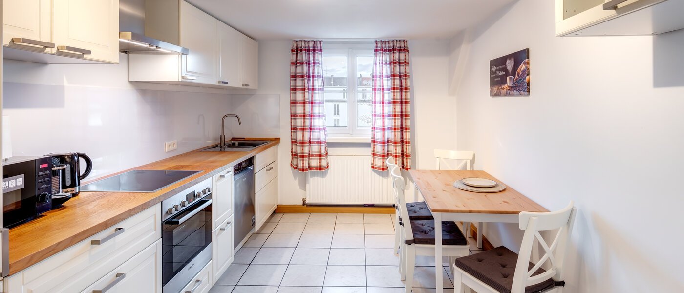 Wohnung München Neuhausen 01 Küche 13780