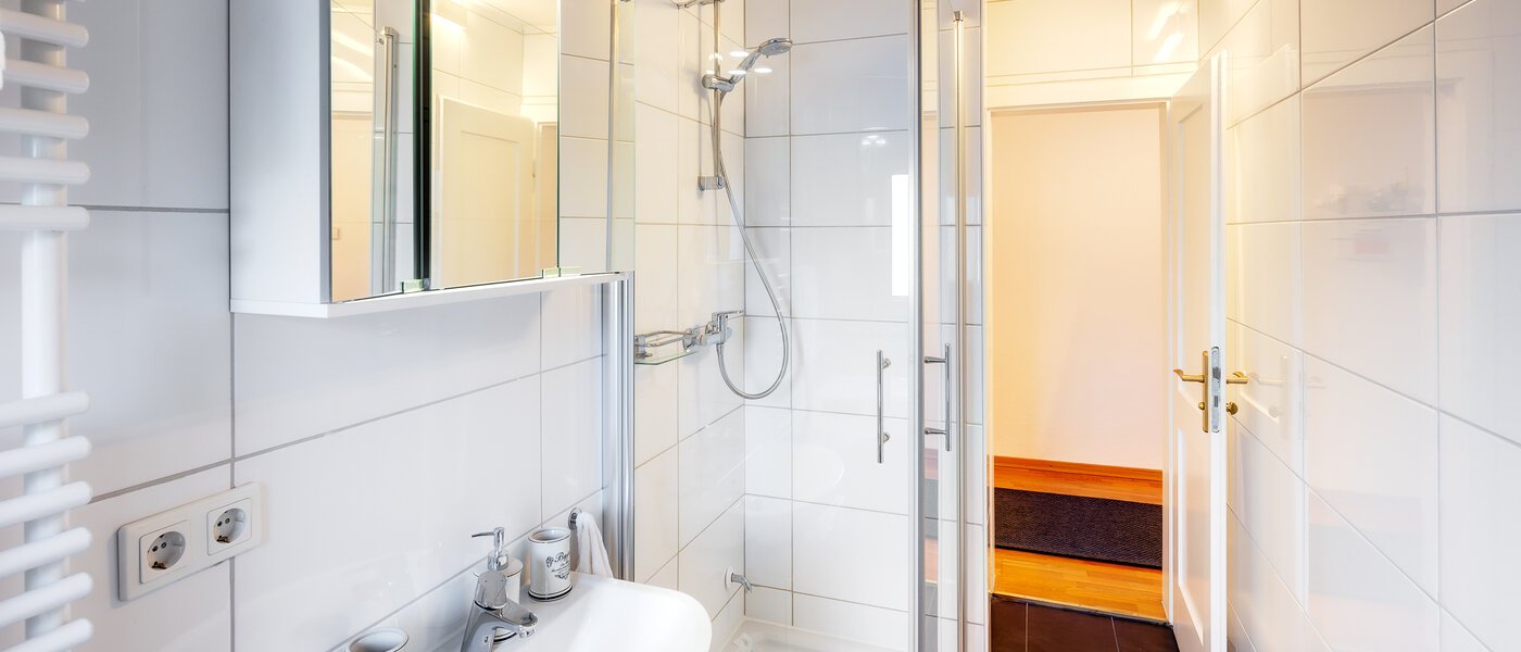 Wohnung München Neuhausen 01 Badezimmer 13780