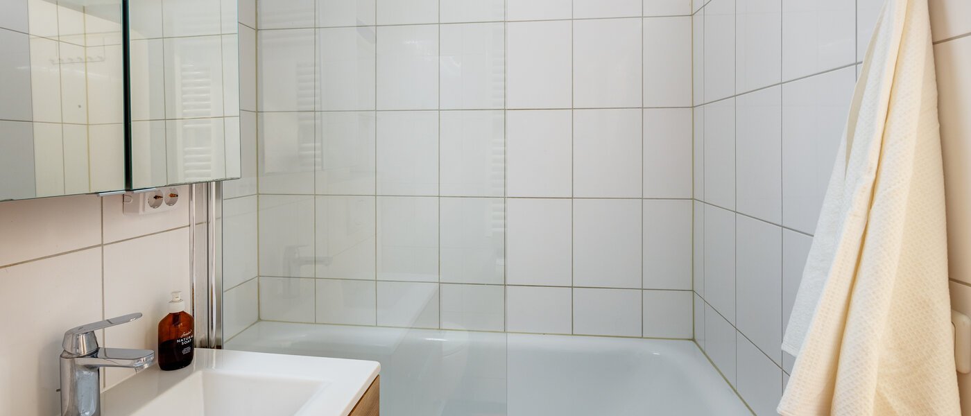 Wohnung München Milbertshofen 02 Badezimmer 13793