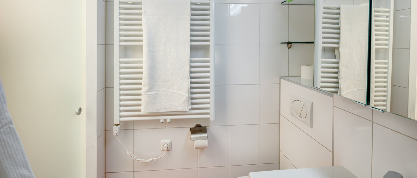 Wohnung München Milbertshofen 03 Badezimmer 13793