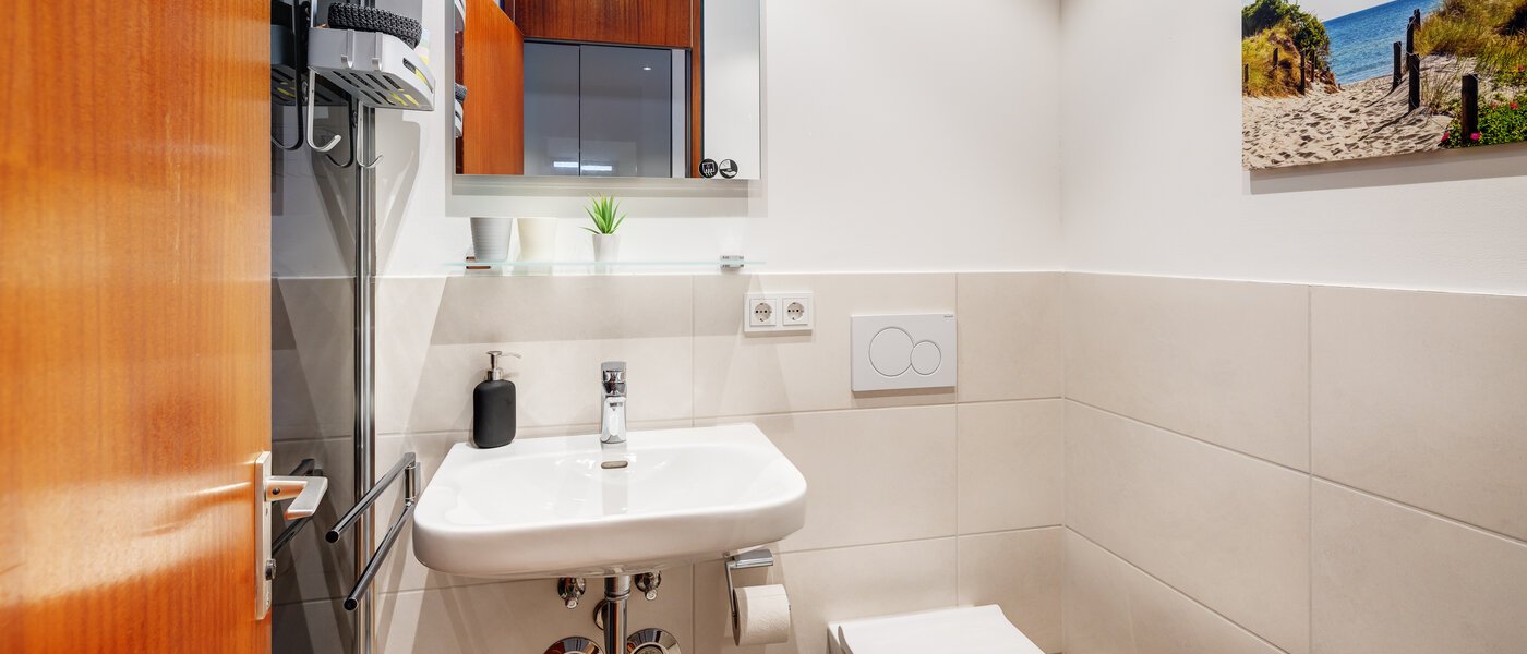 Wohnung Herrsching am Ammersee 03 Badezimmer 13819