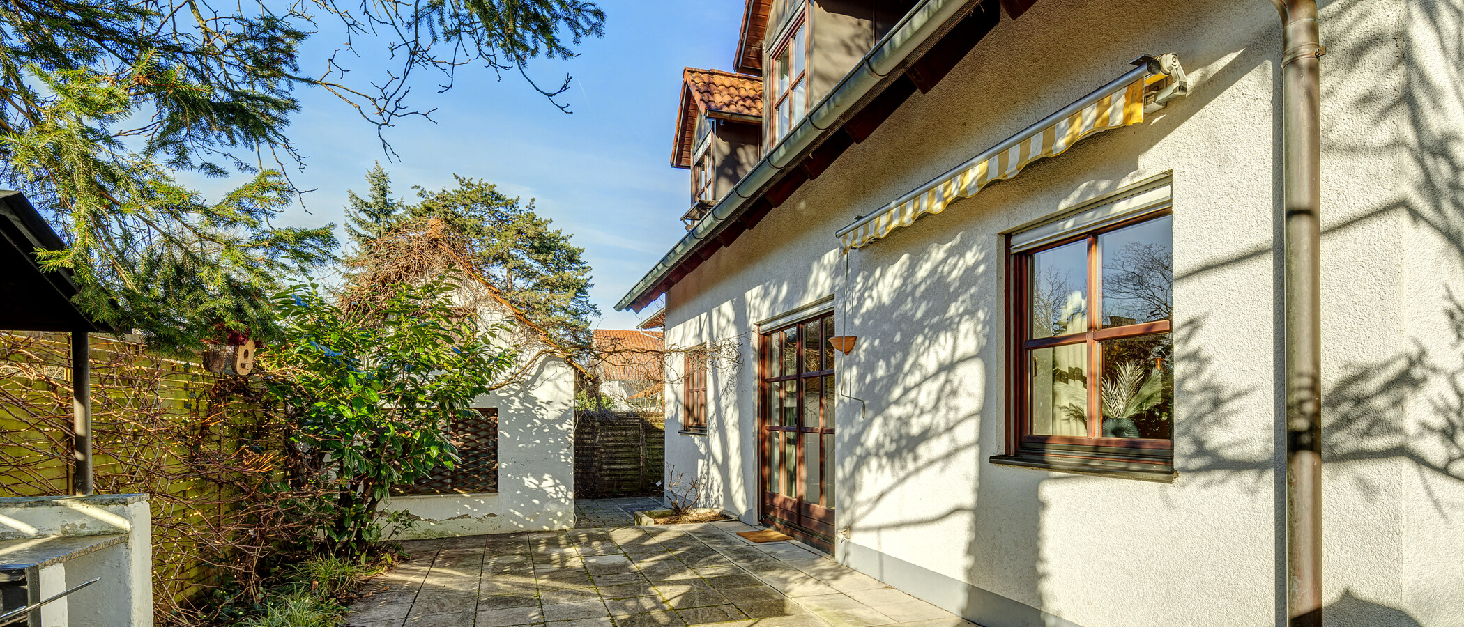 Einfamilienhaus München Trudering 01 1. Terrasse 13845