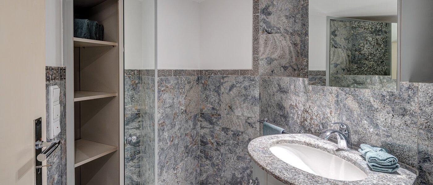 Maisonette-Galerie Wohnung München Bogenhausen 03 2. Badezimmer 13849