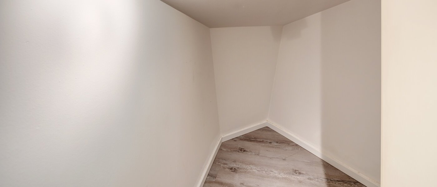 Maisonette-Galerie Wohnung München Bogenhausen 03 Abstellraum 13849