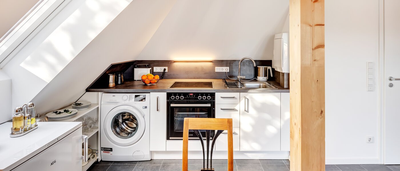 Dachgeschosswohnung München Waldtrudering 01 Küche 13853