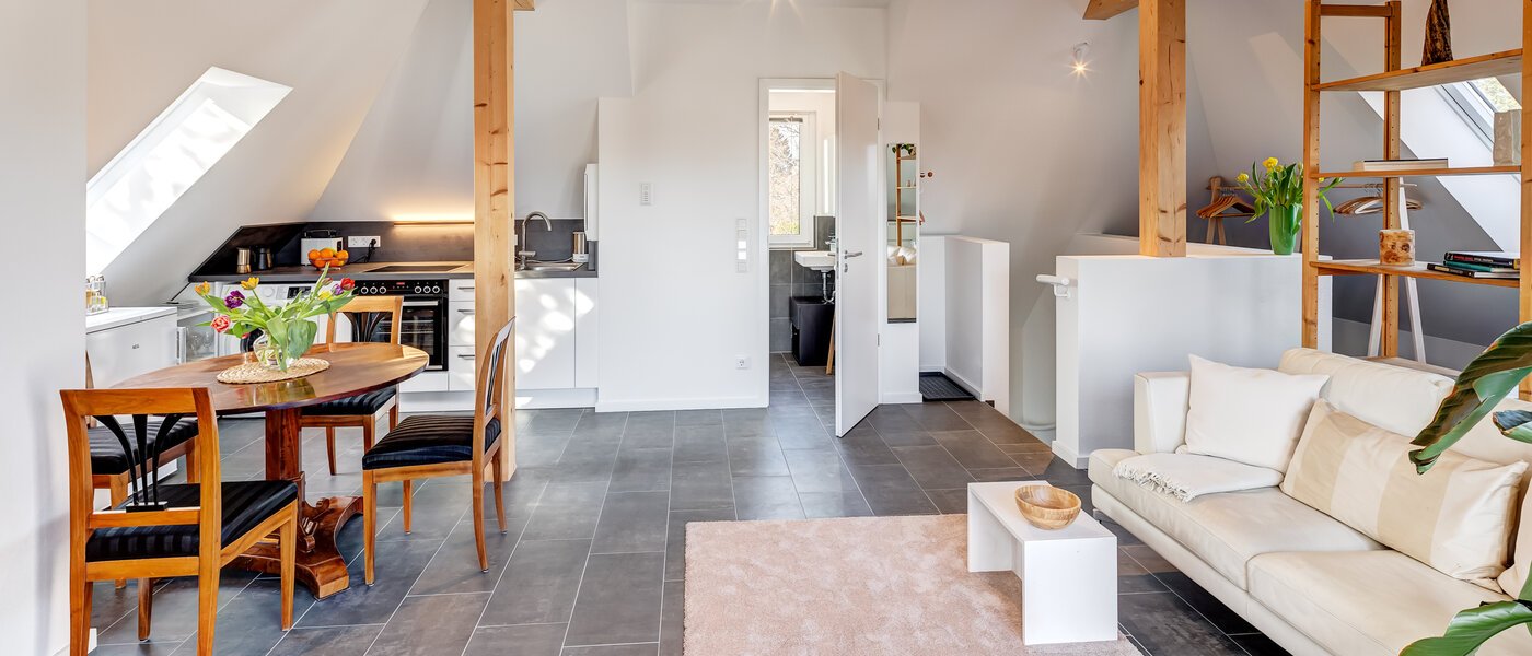 Dachgeschosswohnung München Waldtrudering 03 Wohnbereich 13853