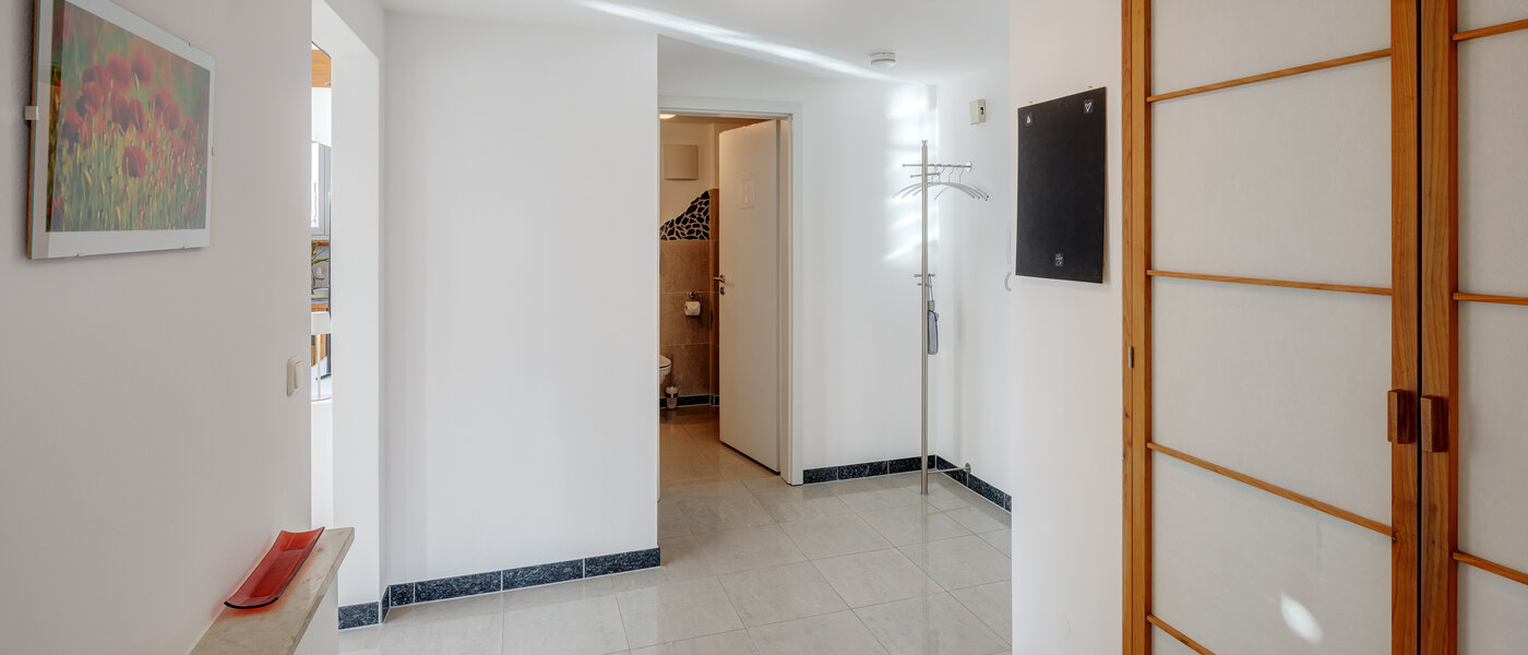 Galeriewohnung Ottobrunn 02 Flur/Gang 13854