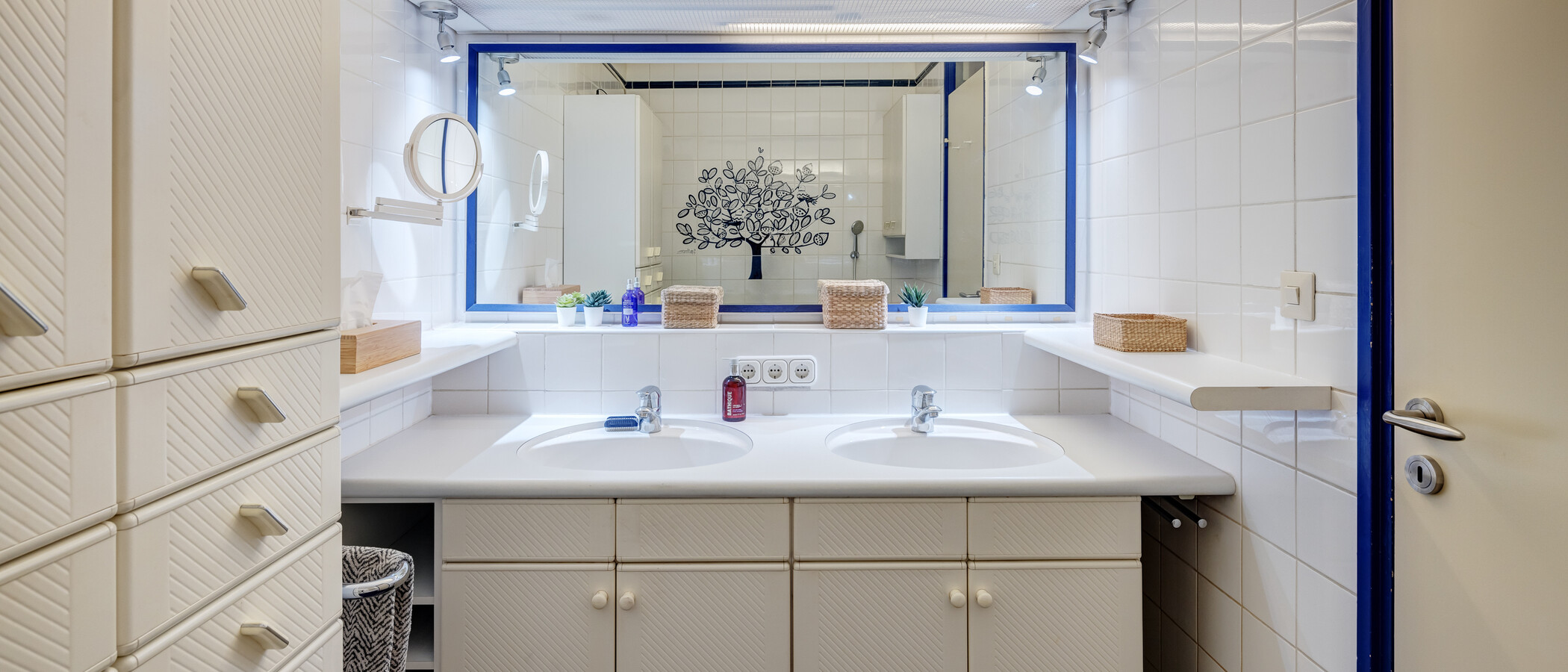 Wohnung Ottobrunn 01 1. Badezimmer 13870