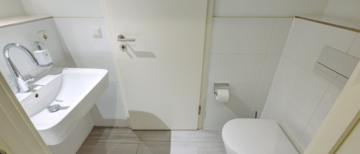 Dachgeschosswohnung München Ludwigsvorstadt 03 2. Badezimmer 13896