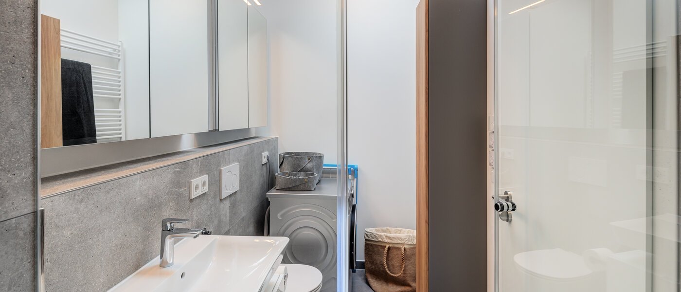 Dachterrassenwohnung München Neuhausen 03 Badezimmer 13934