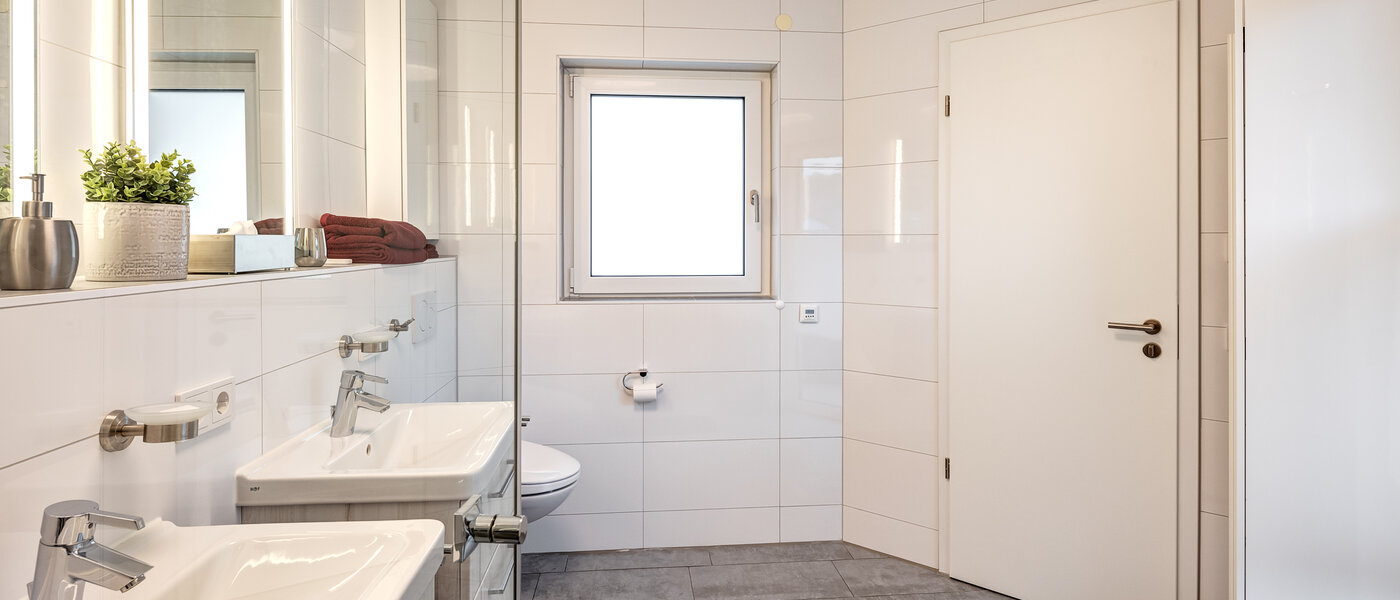 Wohnung Herrsching am Ammersee 03 1. Badezimmer 13942
