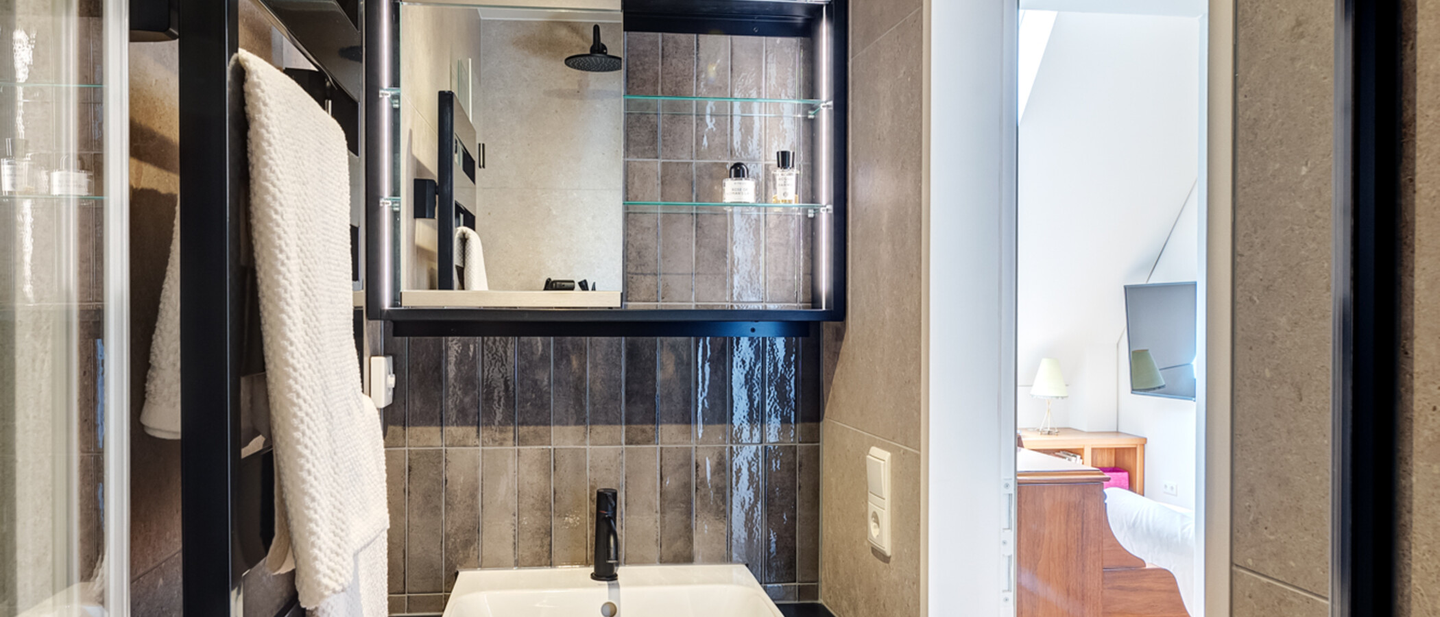 Maisonette-Galerie Wohnung München Glockenbachviertel 02 Badezimmer 13995