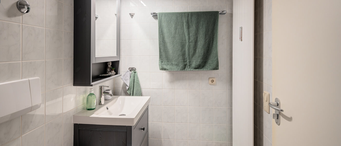 Wohnung Erding 03 Badezimmer 13998