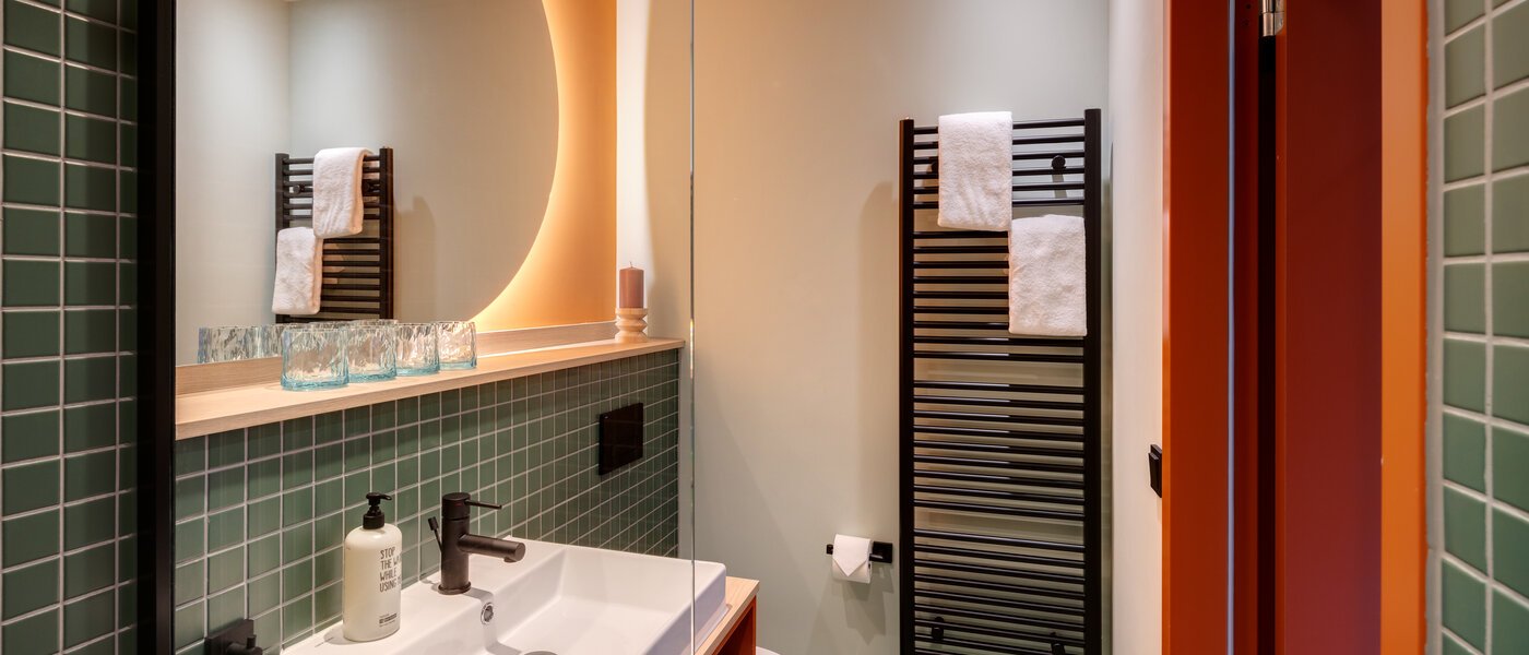 Apartment Unterföhring 01 Badezimmer 14037