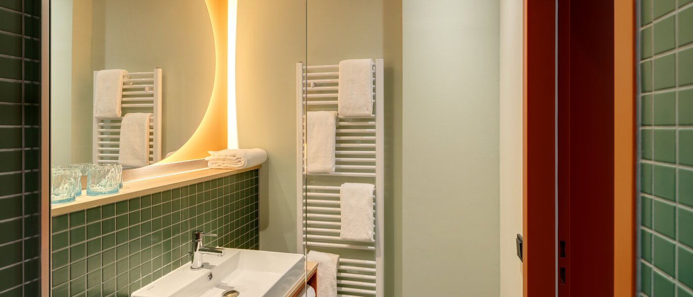 Apartment Unterföhring 02 Badezimmer 14046