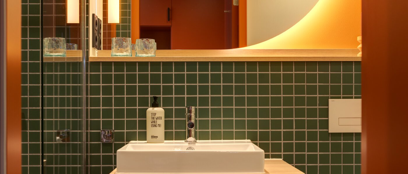 Apartment Unterföhring 01 Badezimmer 14047