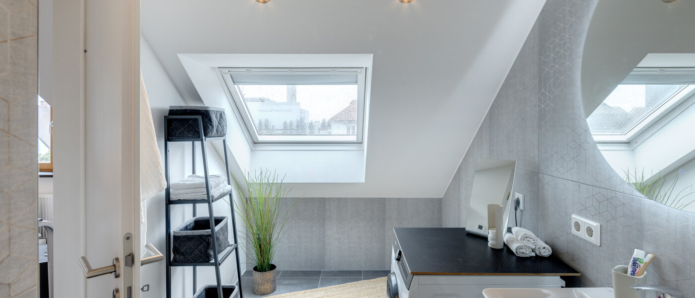 Dachgeschosswohnung München Sendling 03 Badezimmer 14059