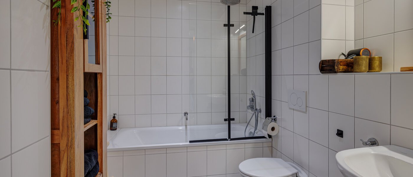 Apartment München Neuhausen 01 Badezimmer 14060
