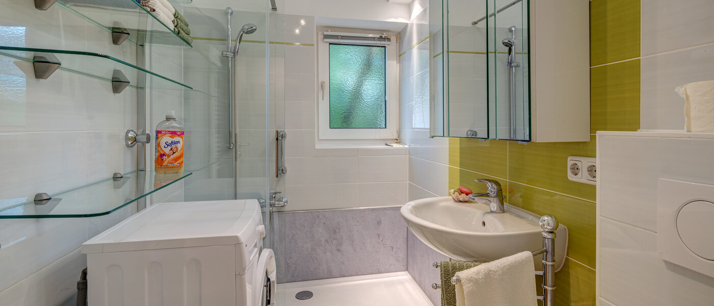 Wohnung München Parkstadt Bogenhausen 01 Badezimmer 14066