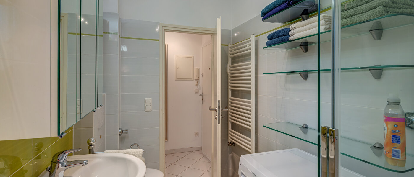 Wohnung München Parkstadt Bogenhausen 02 Badezimmer 14066