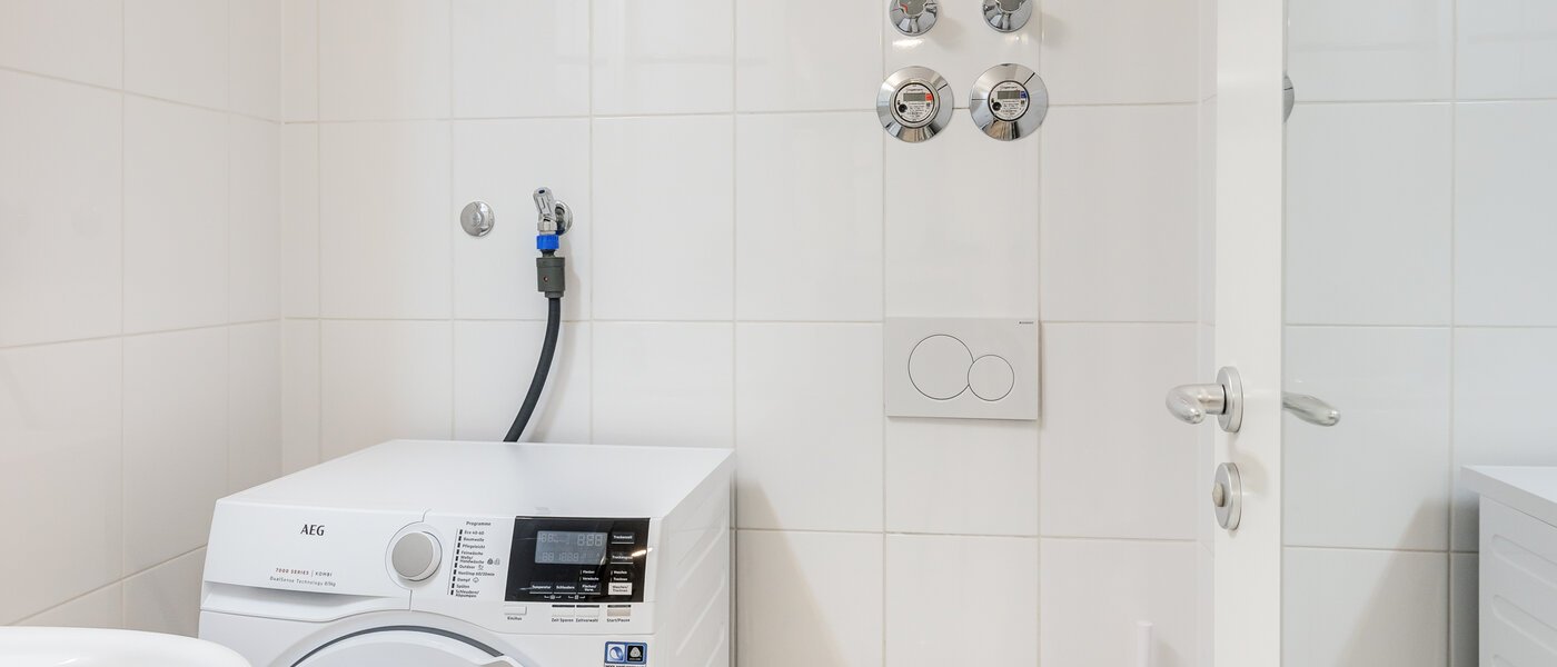 Wohnung München Neuhausen 02 Gäste-WC 14083