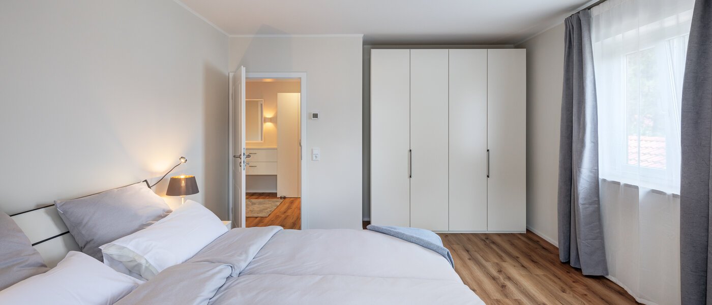 Wohnung Bad Wiessee 03 1. Schlafzimmer 14097