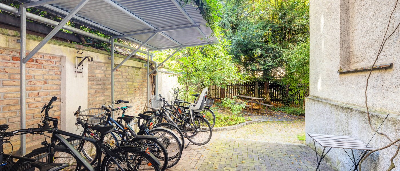 Apartment München Neuhausen 01 Innenhof 14110