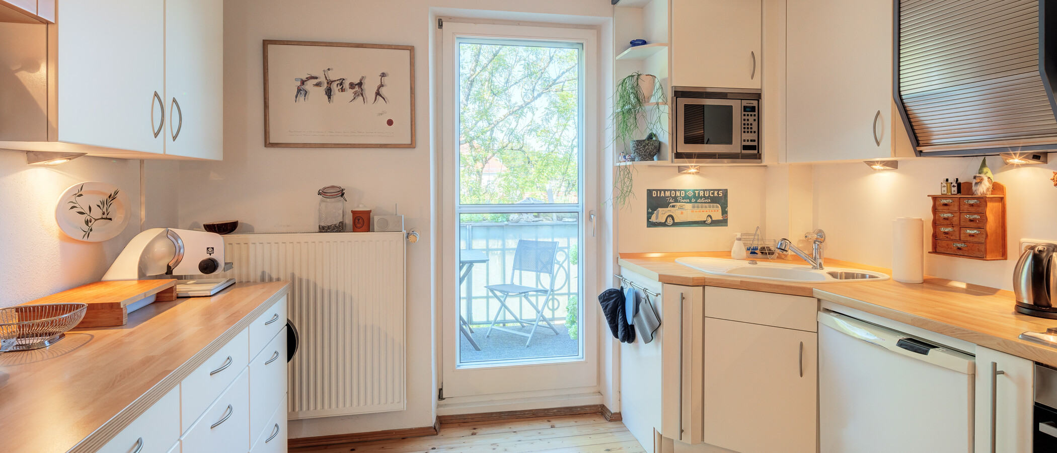 Dachgeschosswohnung München Neuhausen 04 Küche 14119