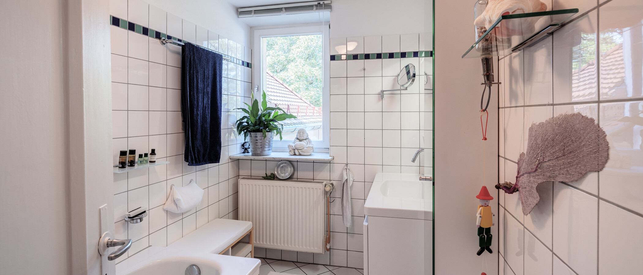 Dachgeschosswohnung München Neuhausen 01 Badezimmer 14119