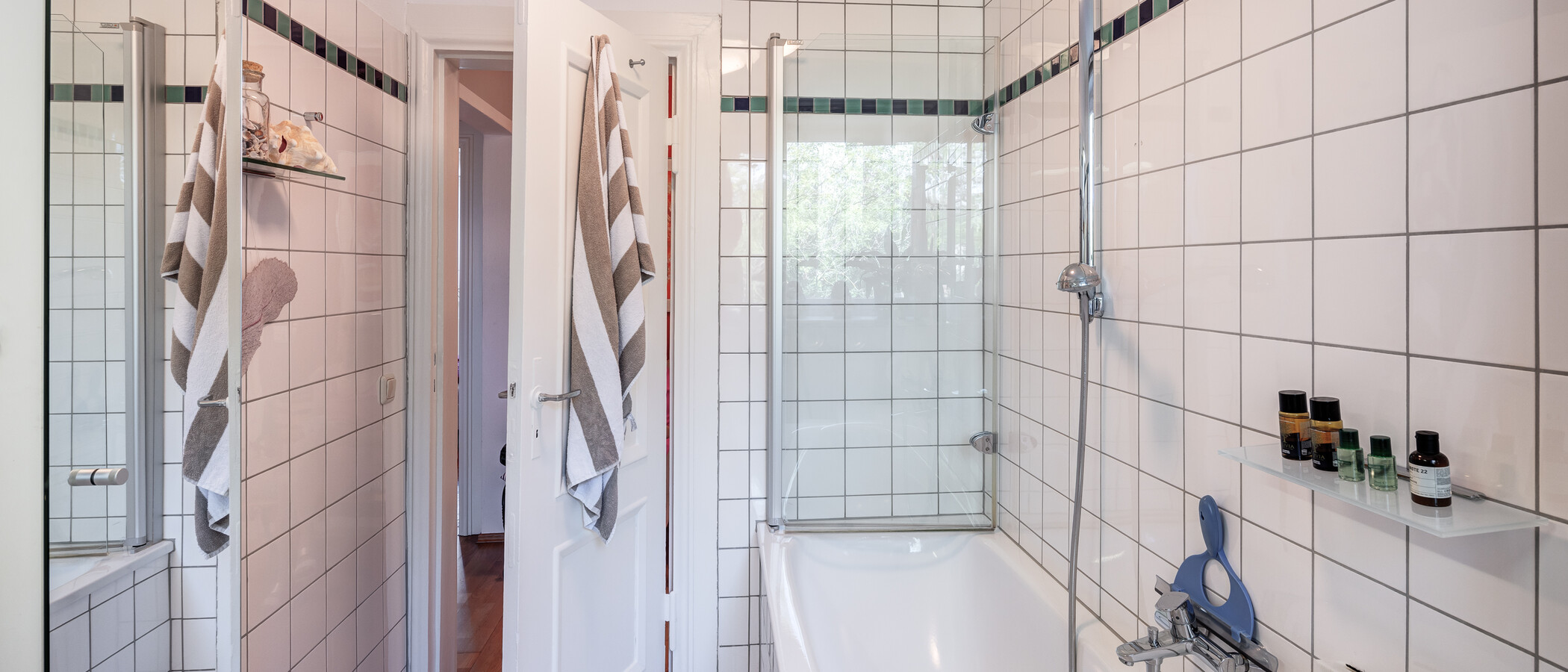 Dachgeschosswohnung München Neuhausen 03 Badezimmer 14119