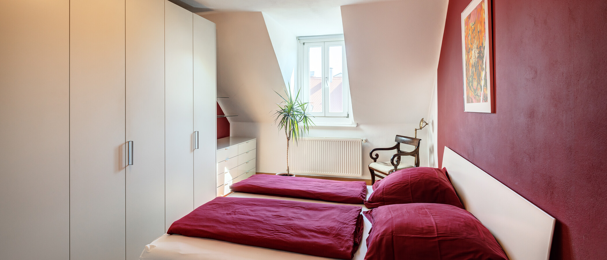 Dachgeschosswohnung München Neuhausen 01 Schlafzimmer 14119