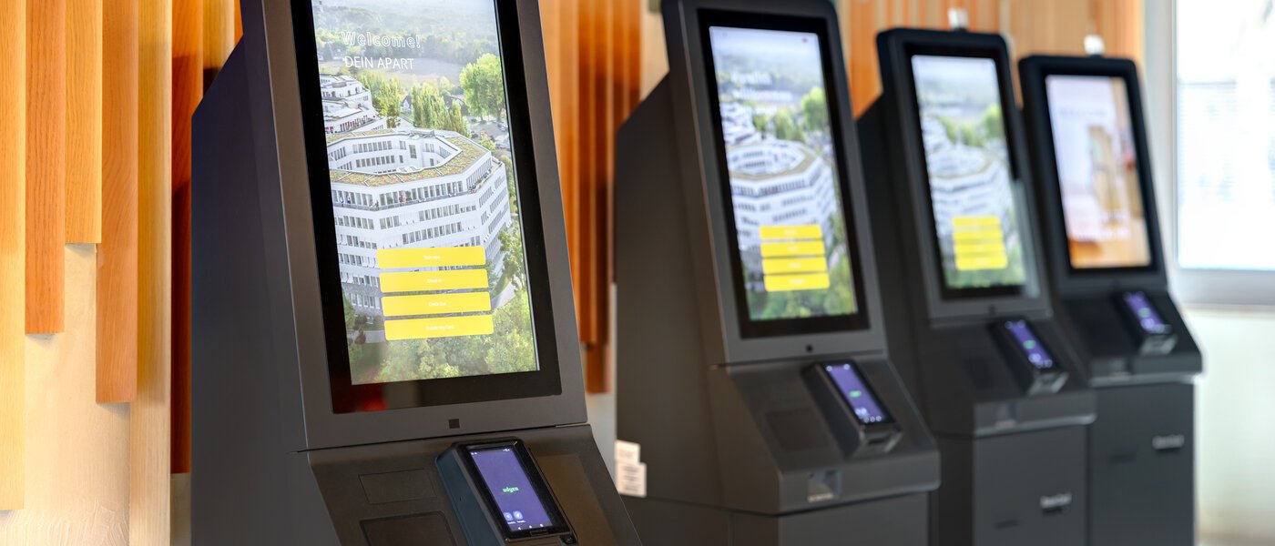 Apartment Unterföhring 07 Lobby 14131