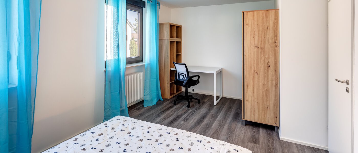 Reihenmittelhaus Germering 02 2. Schlafzimmer	 14170