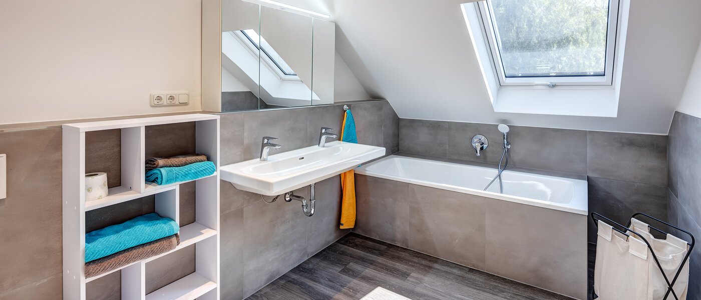 Reihenmittelhaus Germering 01 1. Badezimmer 14170