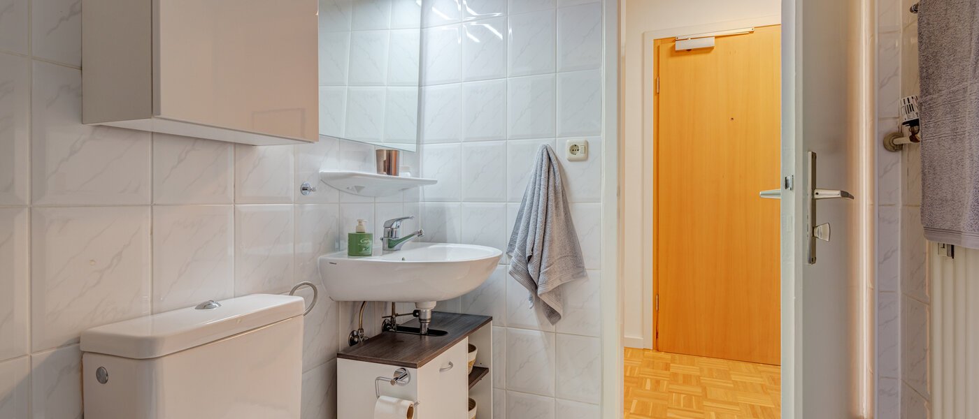 Wohnung München Bogenhausen 02 Badezimmer 14183