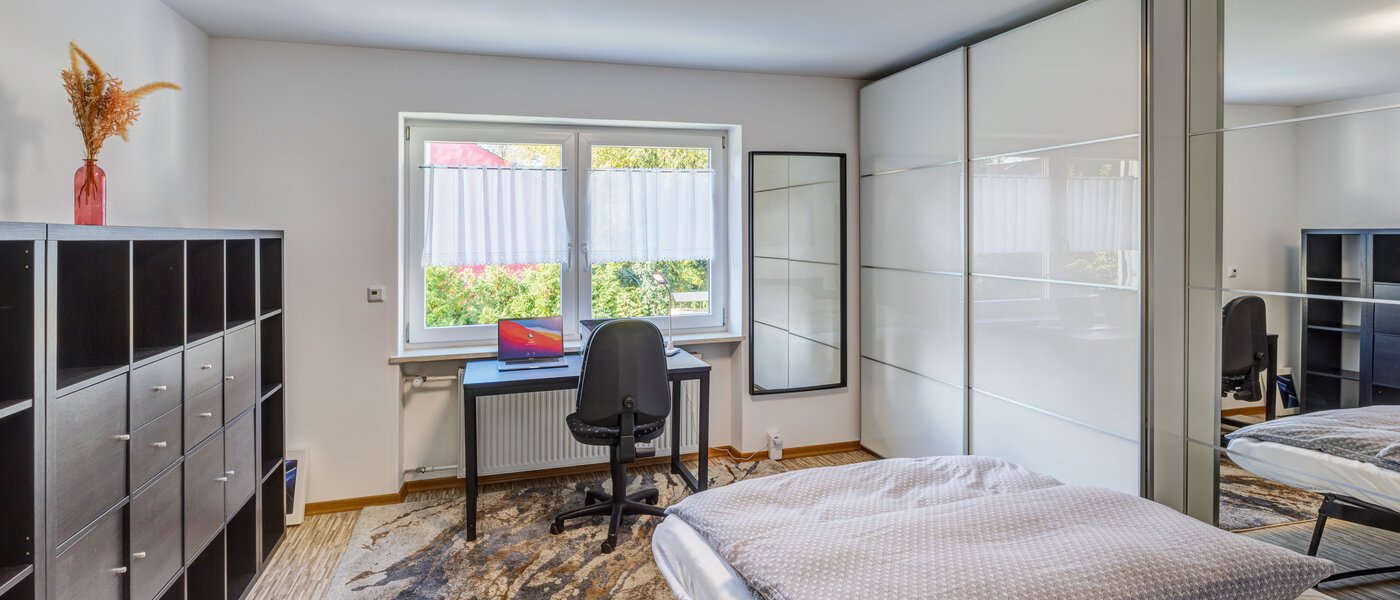 Wohnung Gröbenzell 02 2. Schlafzimmer	 14192