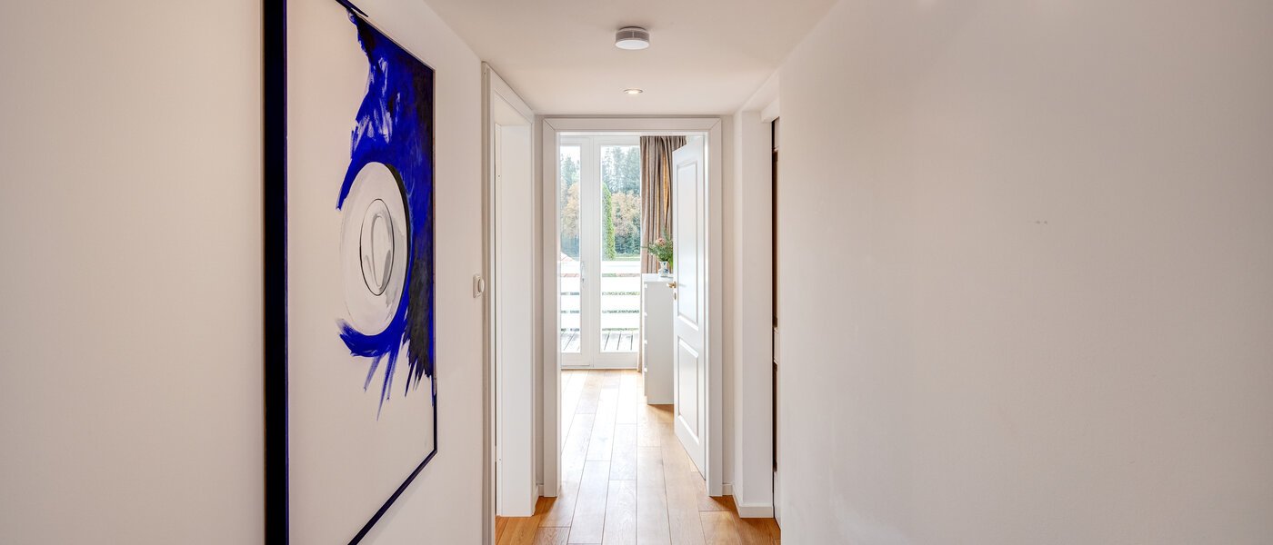 Haus Berg am Starnberger See 08 Flur/Gang 14208