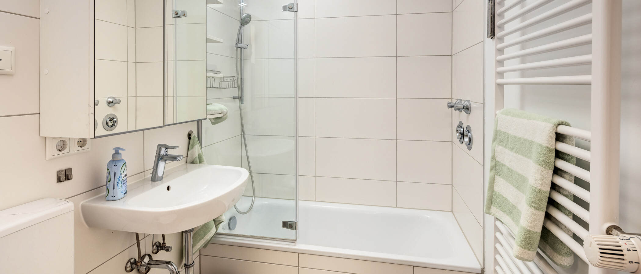 Wohnung München Aubing 01 Badezimmer 14209