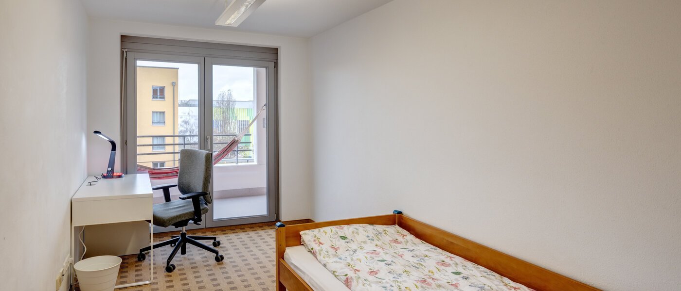 Wohnung München Milbertshofen 01 2. Schlafzimmer	 14220