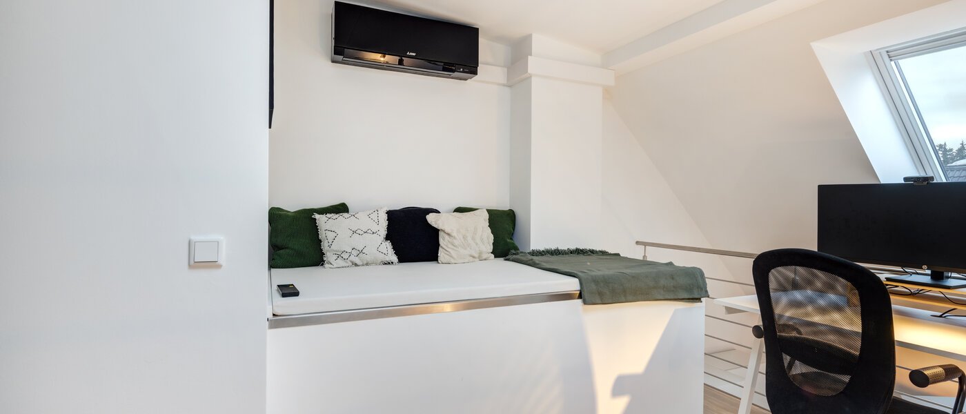 Dachgeschosswohnung München Fasangarten 02 Arbeitsbereich 14268