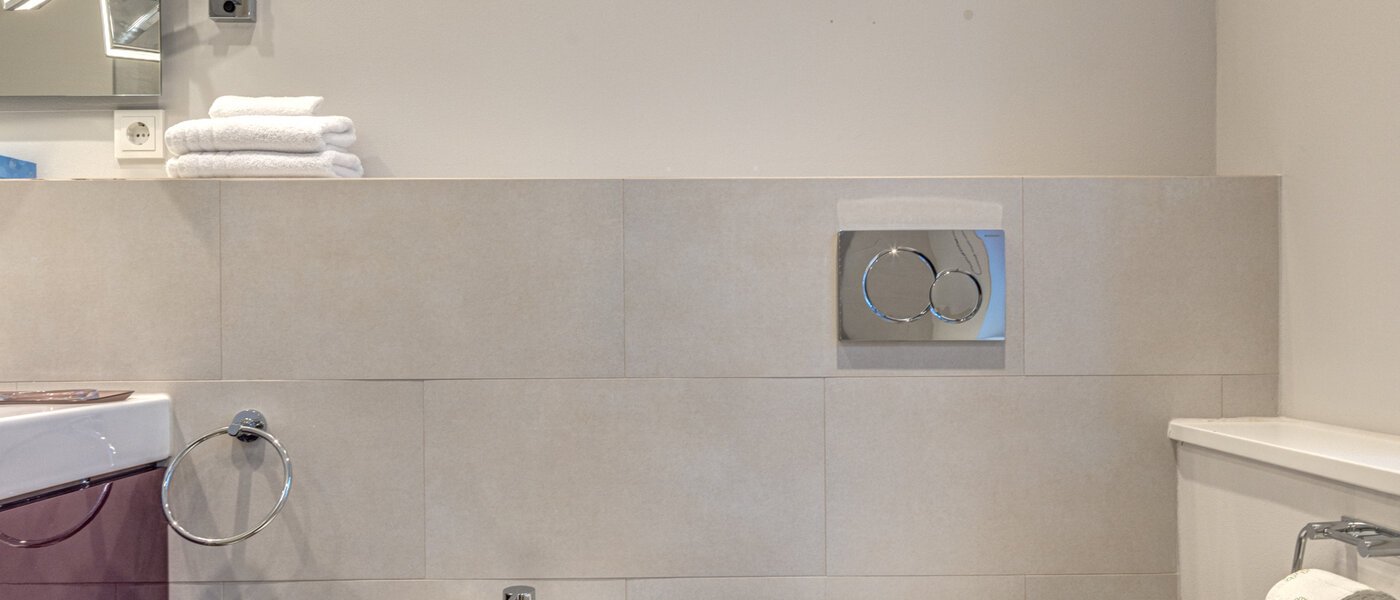 Wohnung München Altbogenhausen 02 1. Badezimmer 14277