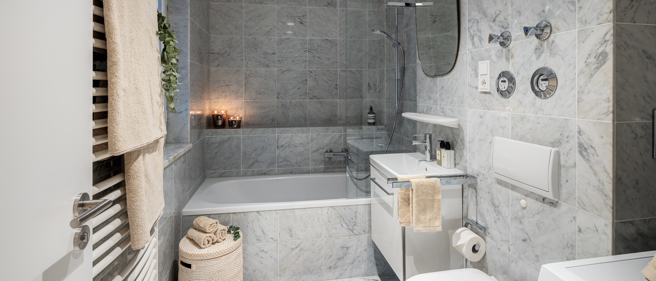Dachgeschosswohnung München Lehel 01 Badezimmer 14280